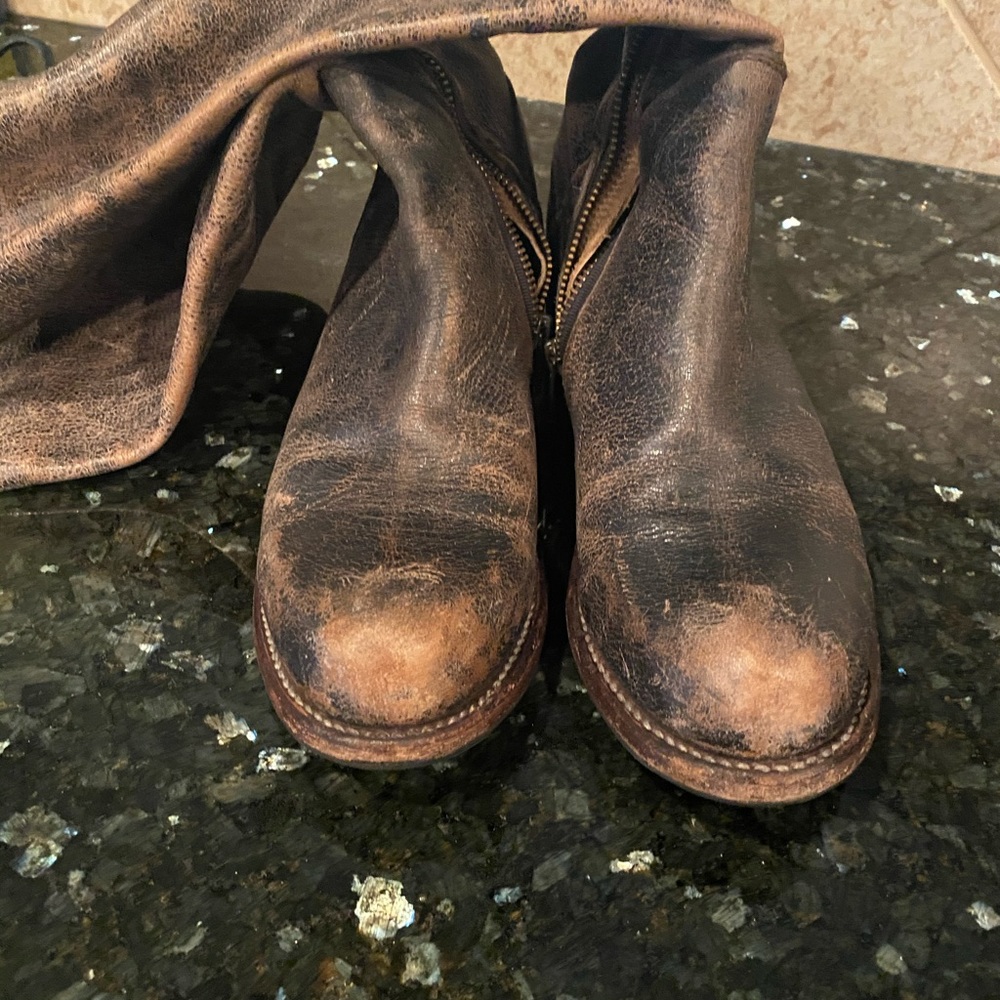 Bed Stu Manchester 9.5 barely used